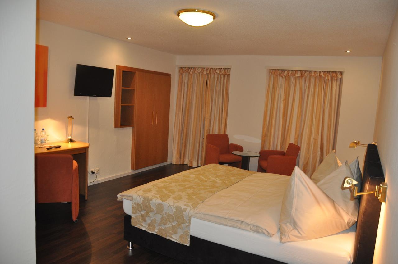 Hotel Loewen Mellingen Bilik gambar